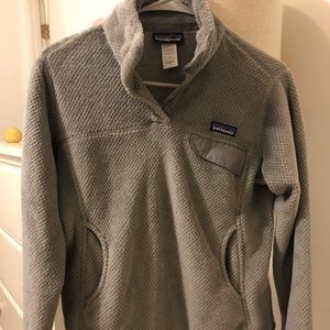 Patagonia button up half button grey fleece size small women